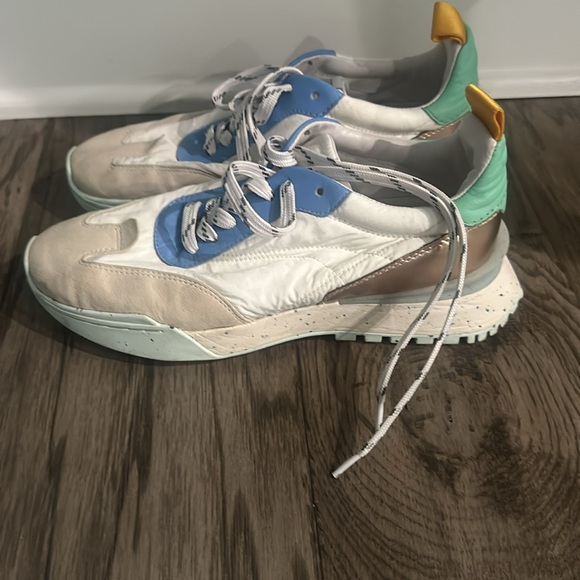 Oncept size 6 worn twice - Picture 3 of 5